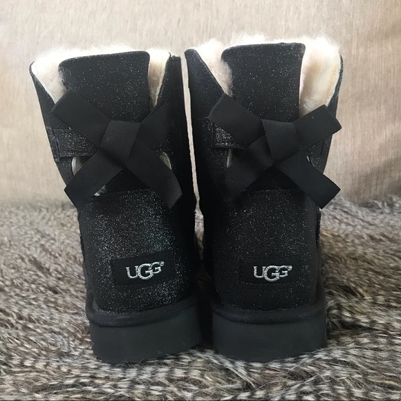 UGG Shoes - 🆕 UGG Mini Bailey Bow Sparkle Boots Size 8